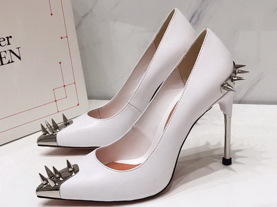 Alexander McQueen Punk Stud Pump in White Calfskin with Silver Stud Replica