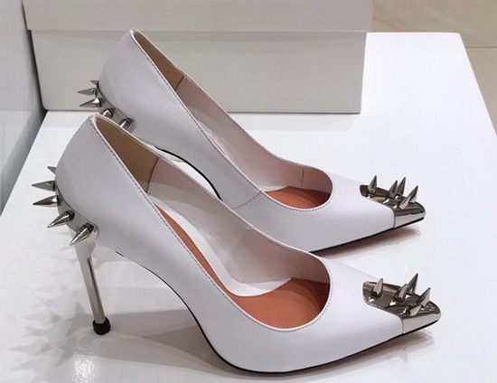 Alexander McQueen Punk Stud Pump in White Calfskin with Silver Stud Replica