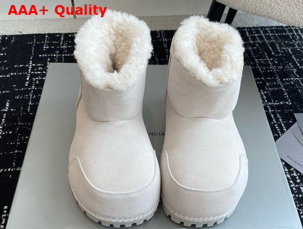 Balenciaga Alaska Fur Bootie in White Split Calfskin and Synthetic Material Replica