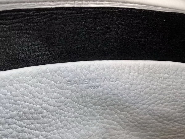 Balenciaga Everyday Camera Bag S White Calfskin For Sale