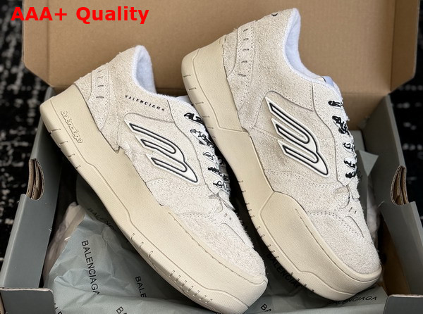 Balenciaga Hamptons Platform Sneaker in Beige and Black Brushed Suede Cowskin Replica