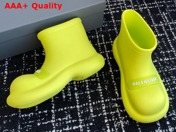 Balenciaga Hummer Rain Boot in Neon Yellow Rebber Replica