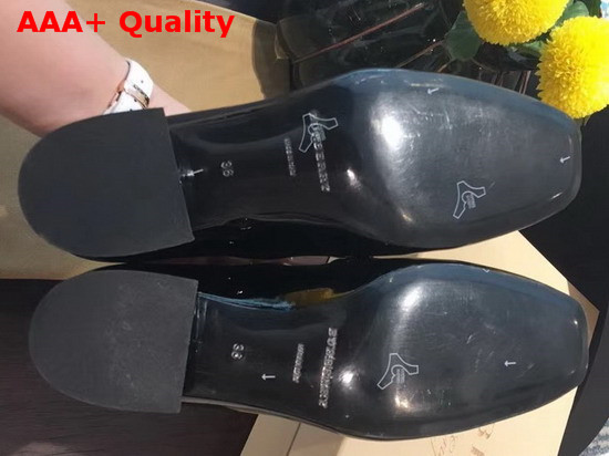 Burberry Link Detail Patent Leather Block Heel Loafers in Black Replica