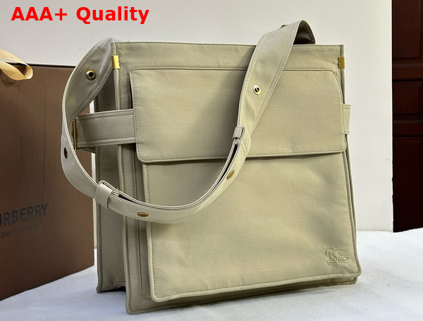 Burberry Medium Trench Tote in Hunter Replica