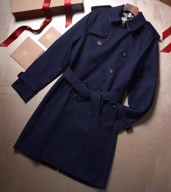 Burberry Men Chelsea Long Heritage Trench Coat in Navy for Sale