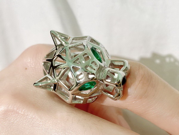 Cartier Panthere de Cartier Ring White Gold Tsavorite Garnets Onyx Replica