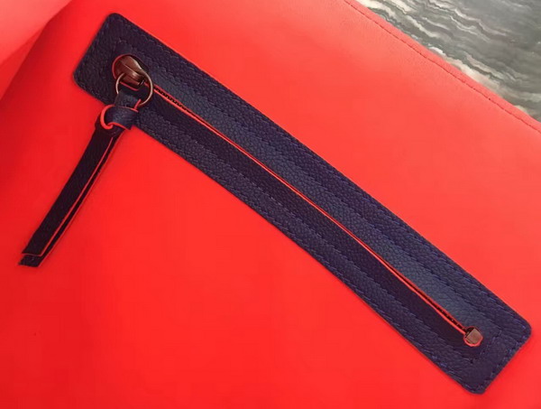 Celine Medium Luggage Phantom Handbag in Blue Grained Calfskin for Sale