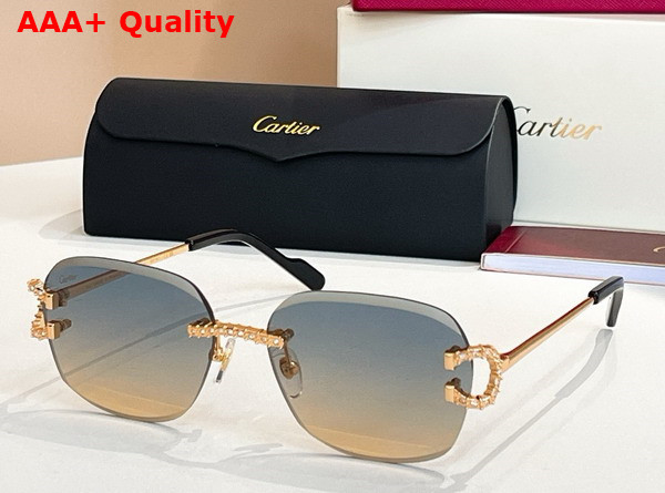 Cartier Sunglasses Classic C De Cartier Motif Smooth Golden Finish Metal with Diamonds Green Lenses Replica