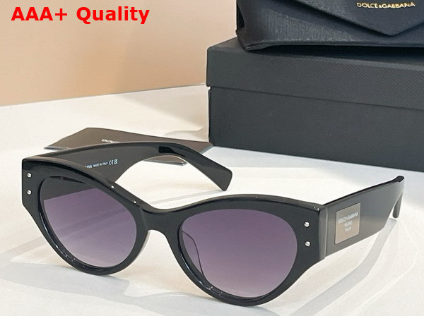 Dolce Gabbana DG Logo Plaque Sunglasses Black Replica