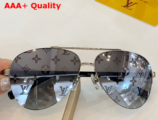 Louis Vuitton Attitude Pilot Silver Color Metal Frame Silver Color Monogram Patterned Lenses Replica