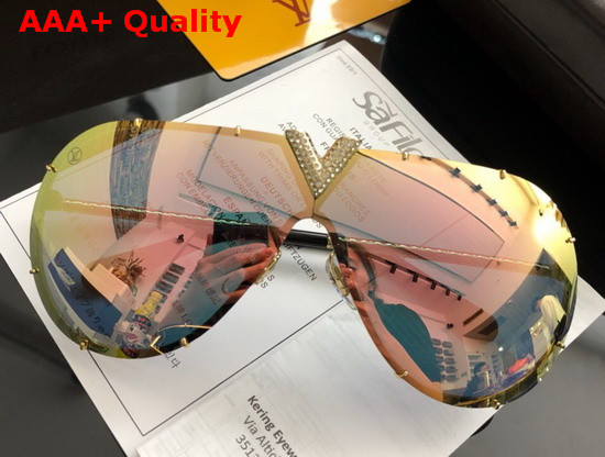 Louis Vuitton LV Drive Sunglasses Essential V Logo Replica