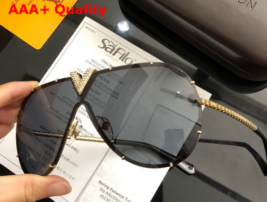 Louis Vuitton LV Drive Sunglasses Essential V Logo Replica
