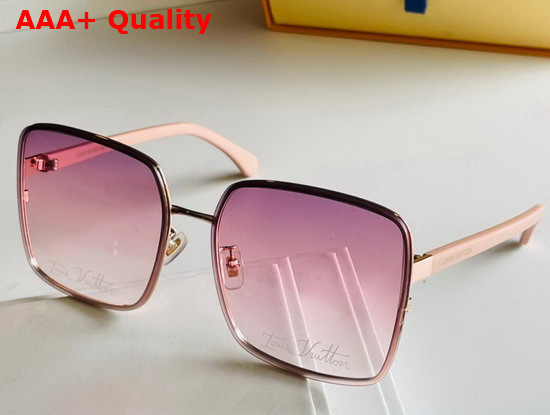 Louis Vuitton Square Sunglasses with Louis Vuitton Signature on the Lenses Replica