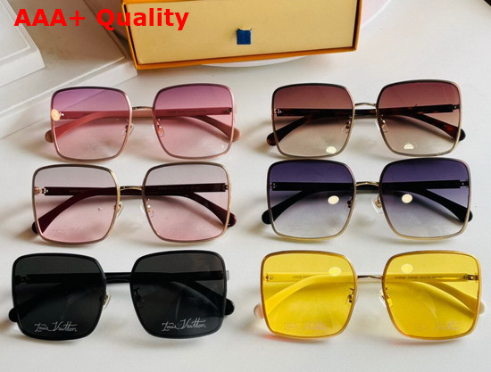Louis Vuitton Square Sunglasses with Louis Vuitton Signature on the Lenses Replica