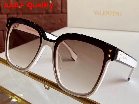 Valentino Round Acetate Sunglasses with Studs Black Replica