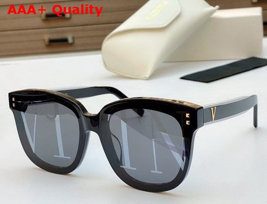 Valentino VLTN Round Acetate Frame Sunglasses in Black Replica