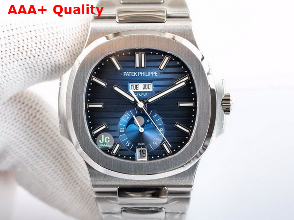 Patek Philippe Nautilus Watch Self Winding Mechanical Movenent Sunburst Blue Dial White Gold Case 5726 1A 014 Replica