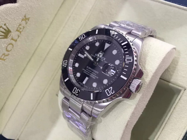 Rolex Submariner Oyster 40mm Steel Black Dial for Sale