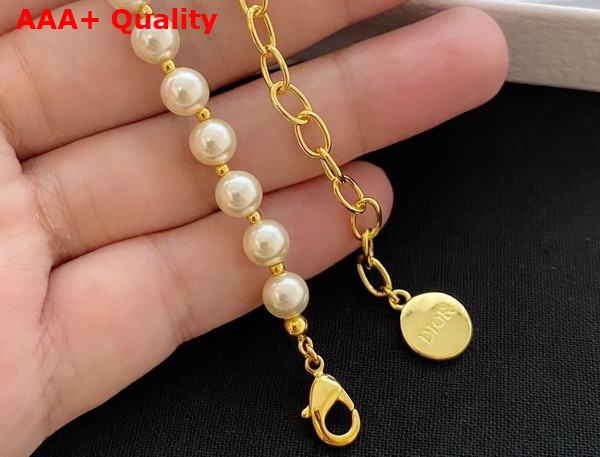Dior 30 Montaigne Choker Gold Finish Metal and White Resin Pearls Replica