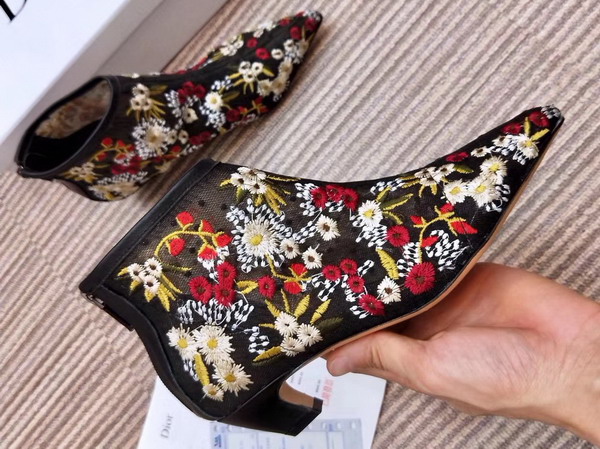 Dior Ankle Boot in Dotted Swiss Tulle Adorned with Floral Embroidery 4cm Heel For Sale