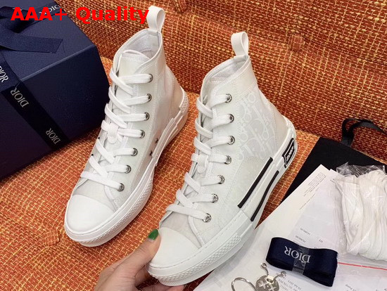 Dior B23 High Top Dior Oblique Sneaker in White Replica