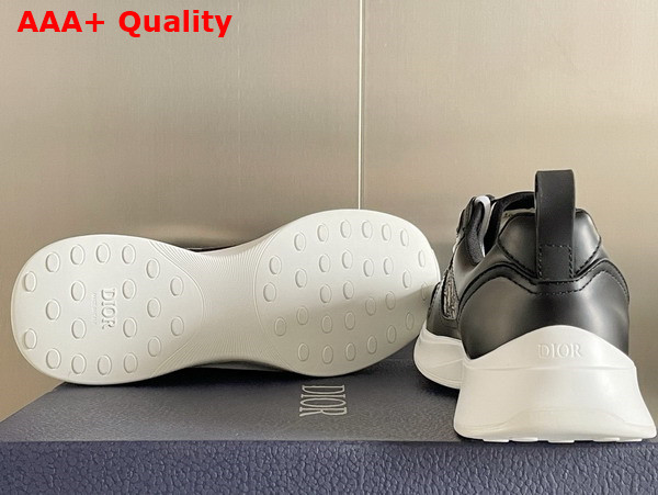 Dior B25 Runner Sneaker Black Smooth Calfskin and Beige and Black Dior Oblique Jacquard Replica