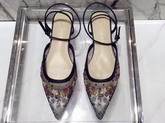 Dior Ballet Pump in Dotted Swiss Tulle Adorned with Floral Embroidery For Sale