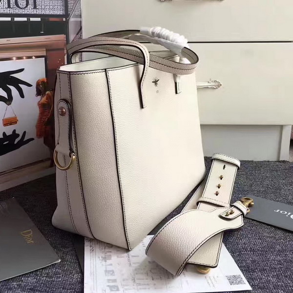 Dior Bee Shopper in Off White Grained Calfskin For Sale