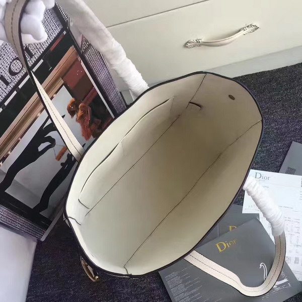 Dior Bee Shopper in Off White Grained Calfskin For Sale
