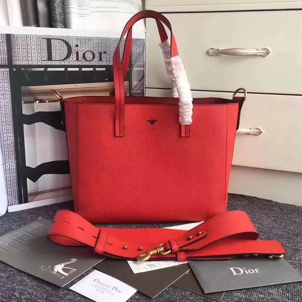 Dior Bee Shopper in Red Grained Calfskin For Sale
