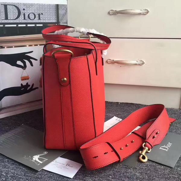 Dior Bee Shopper in Red Grained Calfskin For Sale