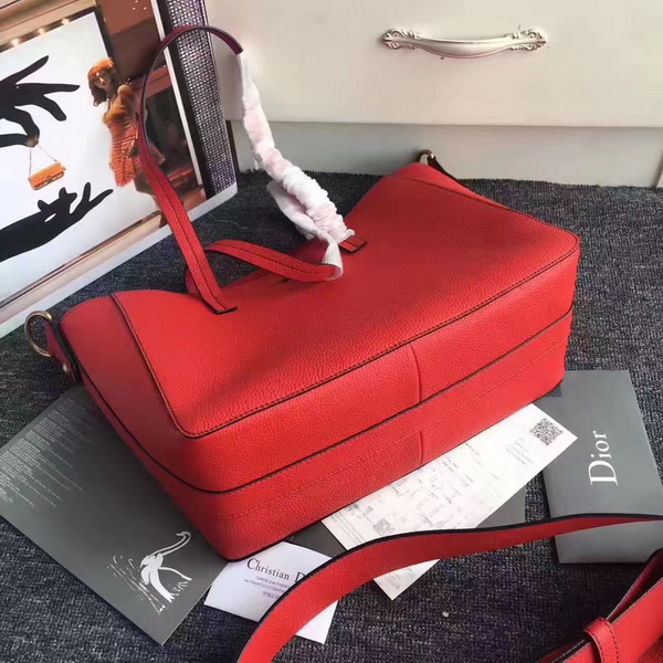 Dior Bee Shopper in Red Grained Calfskin For Sale