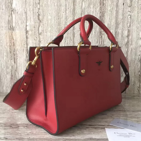Dior D Bee Tote Handbag in Red Smooth Calfskin For Sale