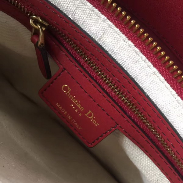 Dior D Bee Tote Handbag in Red Smooth Calfskin For Sale