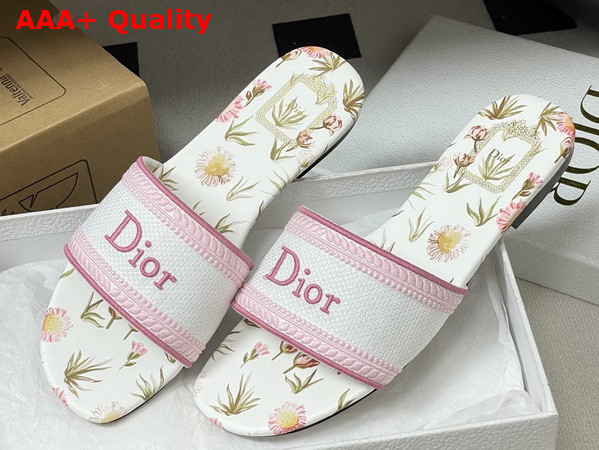 Dior Dway Slide White and Songe Pink Embroidered Cotton and Multicolor Daisy Garden Motif Replica