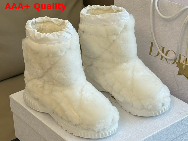 Dior Frost Ankle Boot White Shearling Embroidered with Cannage Motif Replica
