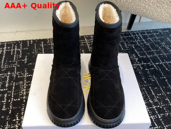 Dior Frost Ankle Boot in Black Cannage Suede and Ecru Lambskin Shearling Replica