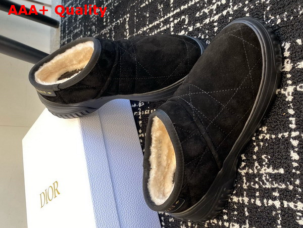 Dior Frost Low Ankle Boot Black Cannage Suede and Ecru Lambskin Shearling Replica
