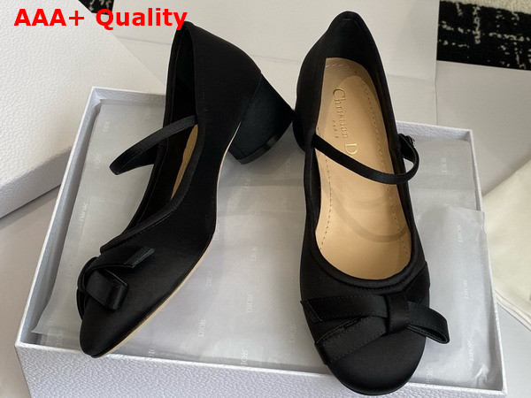 Dior Lovely D Pump in Black Satin Replica