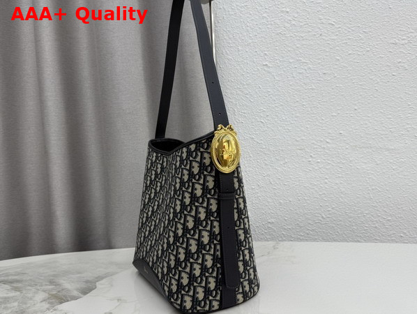 Dior Medium Dior Medaillon Bucket Bag in Blue Dior Oblique Jacquard Replica