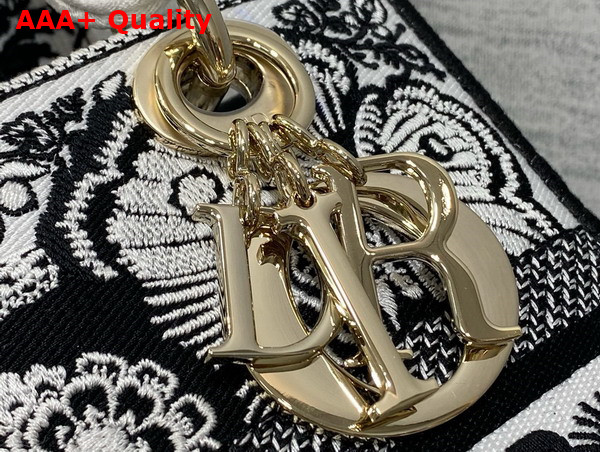 Dior Medium Lady D Lite Bag White and Black Embroidered Cotton with Butterfly Bandana Embroidery Replica
