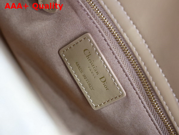 Dior Medium Lady Dior Bag in Beige Graphic Cannage Raffia Replica