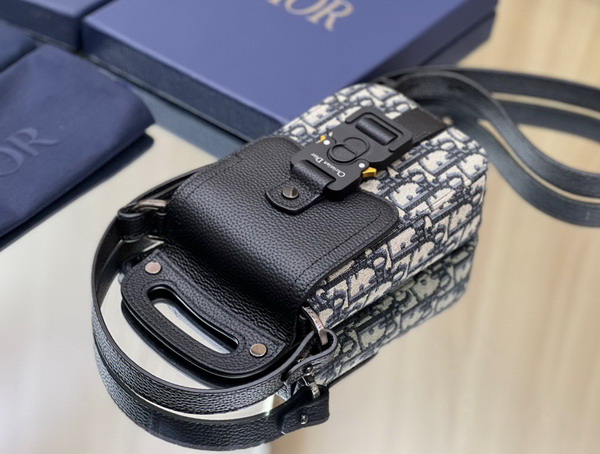 Dior Saddle Vertical Pouch with Strap Beige and Black Dior Oblique Jacquard and Black Grained Calfskin Replica