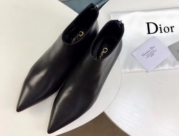 Dior Zip Up Ankle Boot in Black Calfskin Leather 4cm Heel For Sale