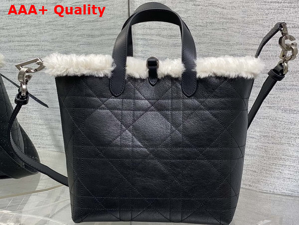 DiorAlps Medium Dior Toujours Vertical Tote Bag in Black Macrocannage Lambskin with Aged Effect and Ecru Merino Wool Replica