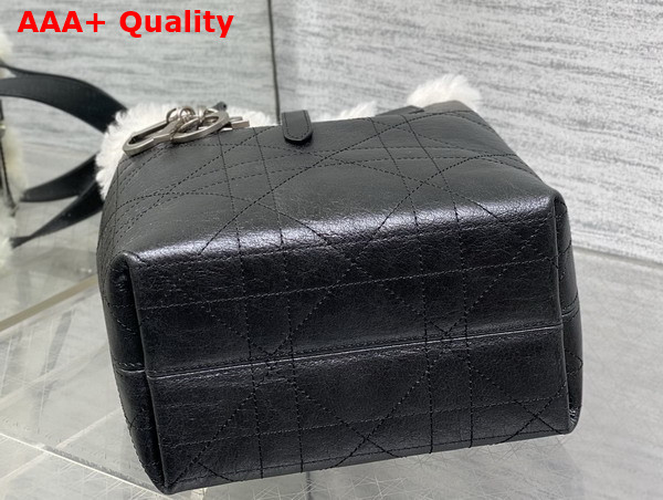 DiorAlps Small Dior Toujours Vertical Tote Bag in Black Macrocannage Lambskin with Aged Effect and Ecru Merino Wool Replica