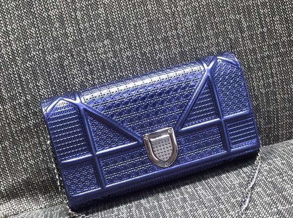 Diorama Wallet On Chain Pouch Metallic Blue for Sale