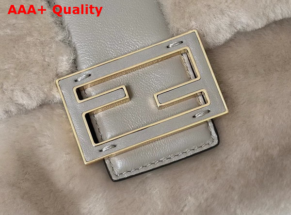 Fendi Mamma Baguette Small Beige Shearling Mini Bag Replica
