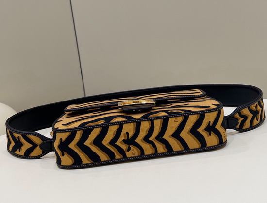 Fendi Medium Baguette Bag Made of Jacquard Fabric Featuring the Tiger Motif in Black and Dark Yellow Replica