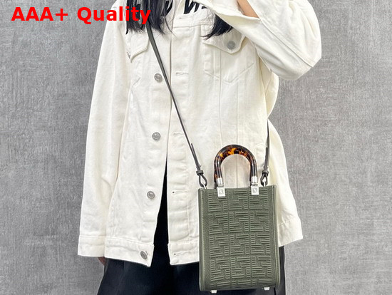 Fendi Mini Sunshine Shopper Bag Made of Green Technical Mesh with 3D Texture FF Motif and Stiff Tortoiseshell Effect Plexiglass Handles Replica